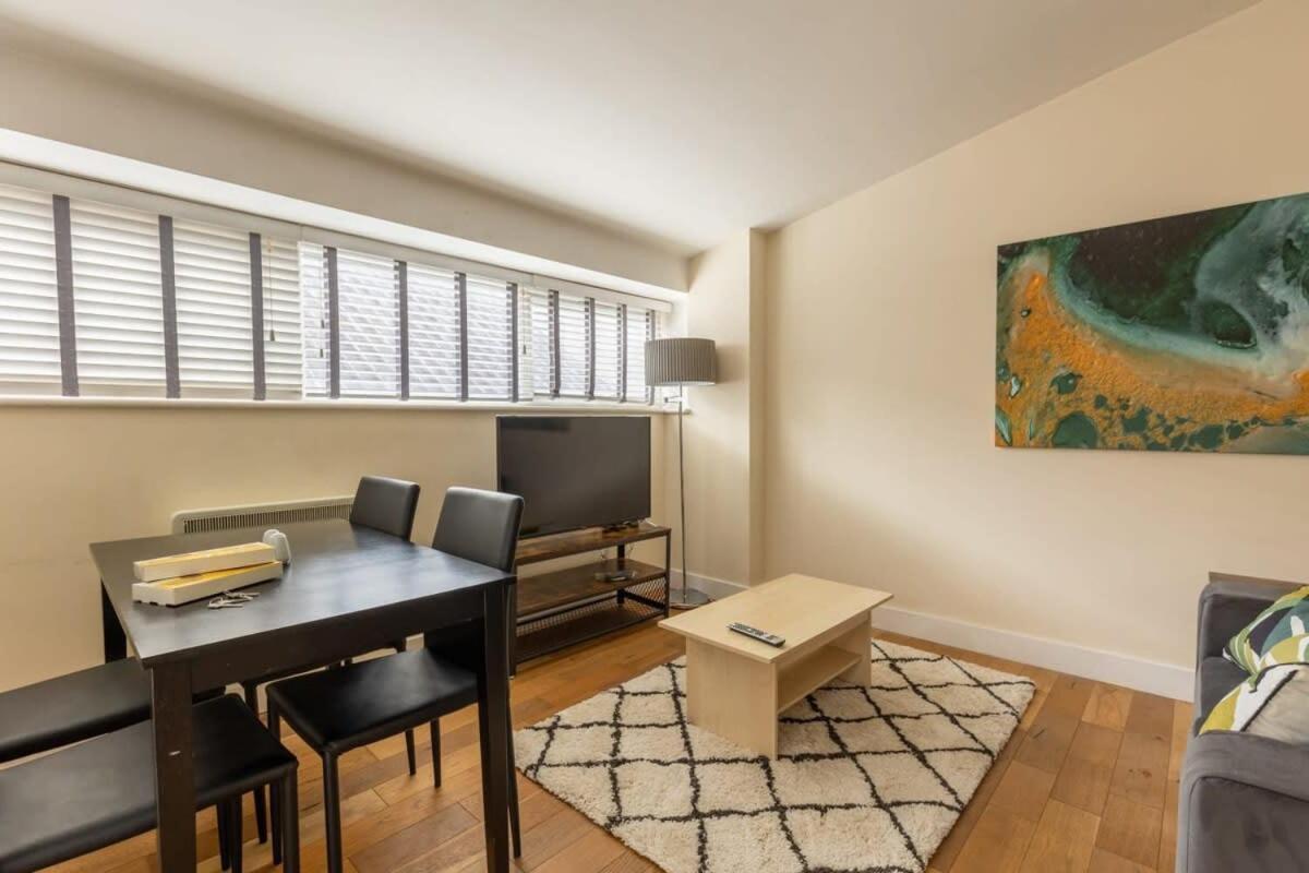 Lovely 1 Bed Attic In Brixton Apartament Londra