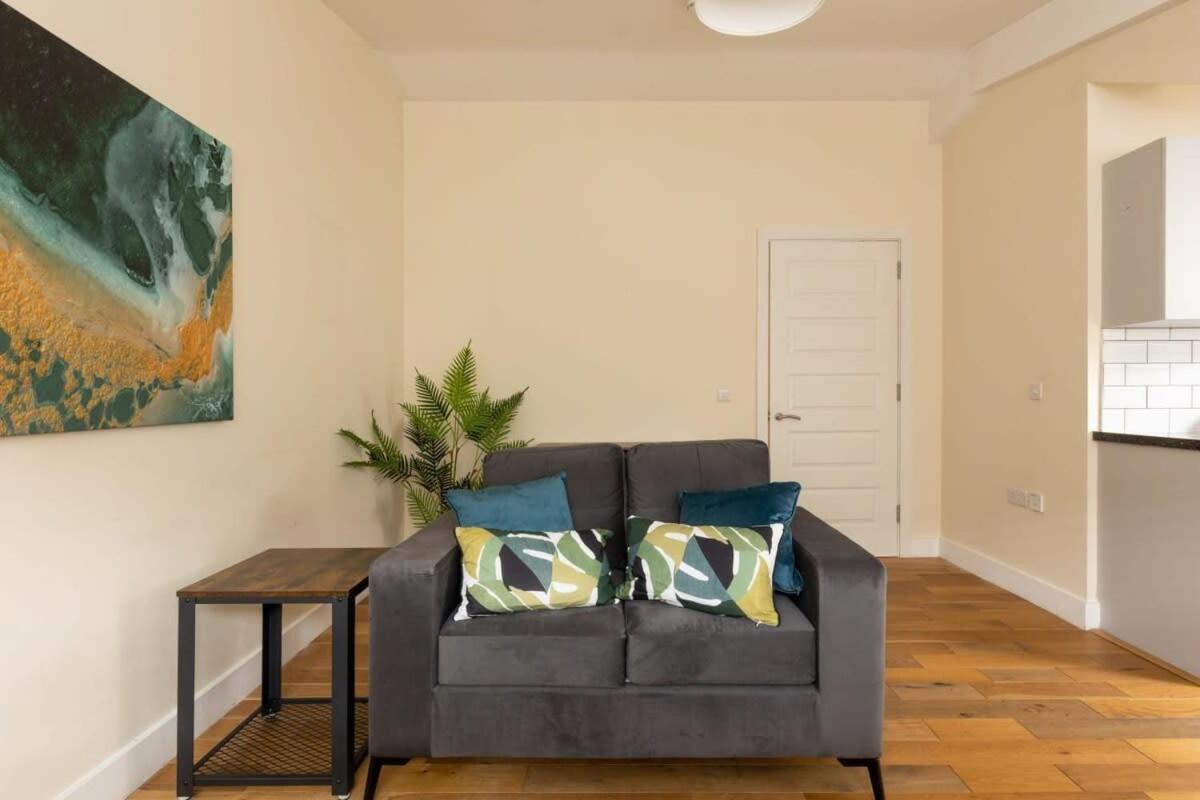 Lovely 1 Bed Attic In Brixton Appartamento